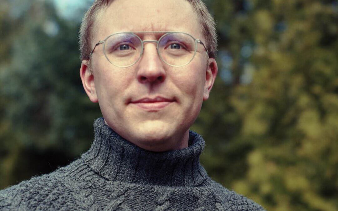 Knitting as the Spool Unravels